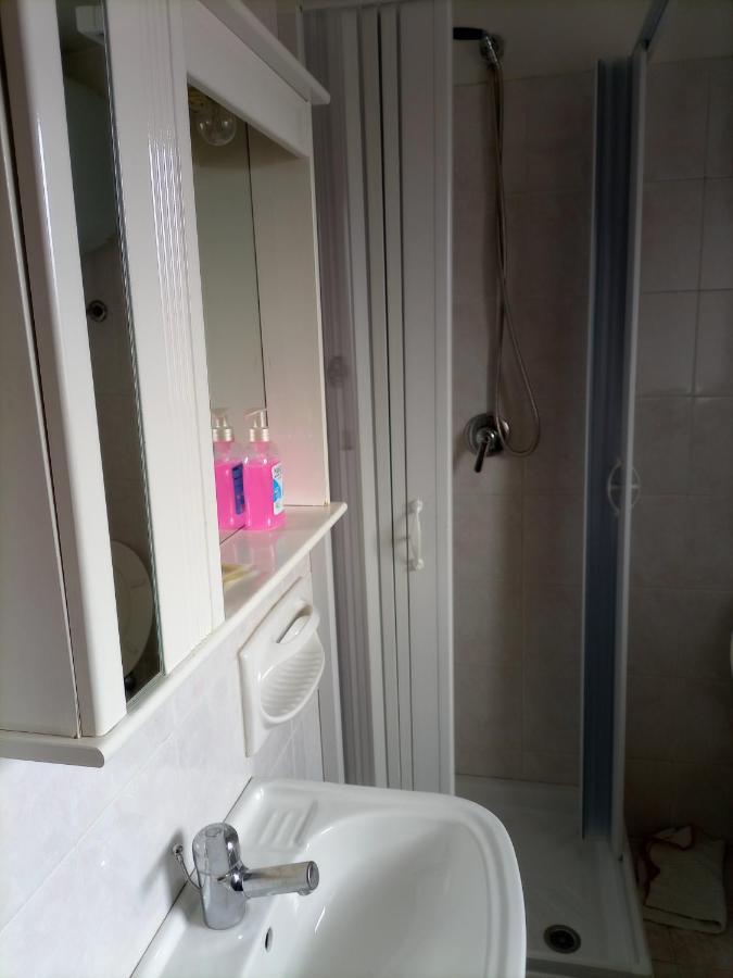 La Lucciola Albergo Ristorante Tagliacozzo Esterno foto