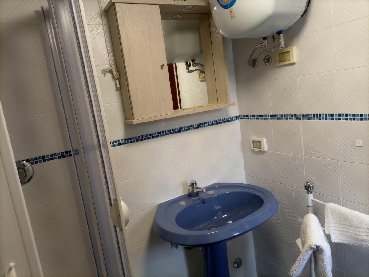 La Lucciola Albergo Ristorante Tagliacozzo Esterno foto